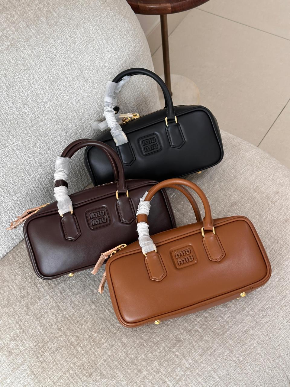 Ladies Miu Miu bags Lilly Onlines