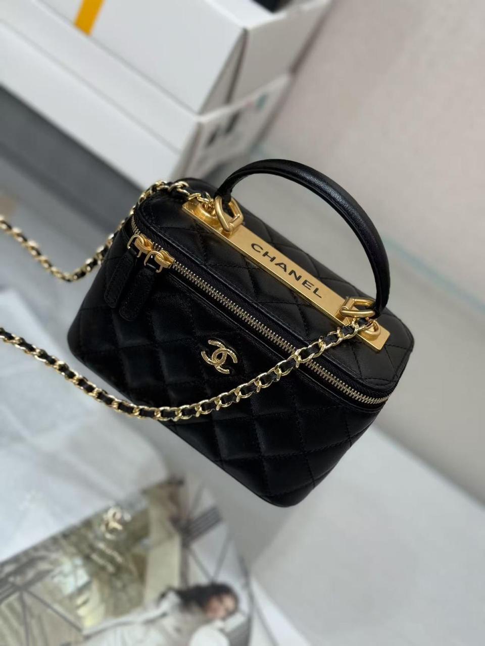 Ladies Chanel bags Lilly Onlines