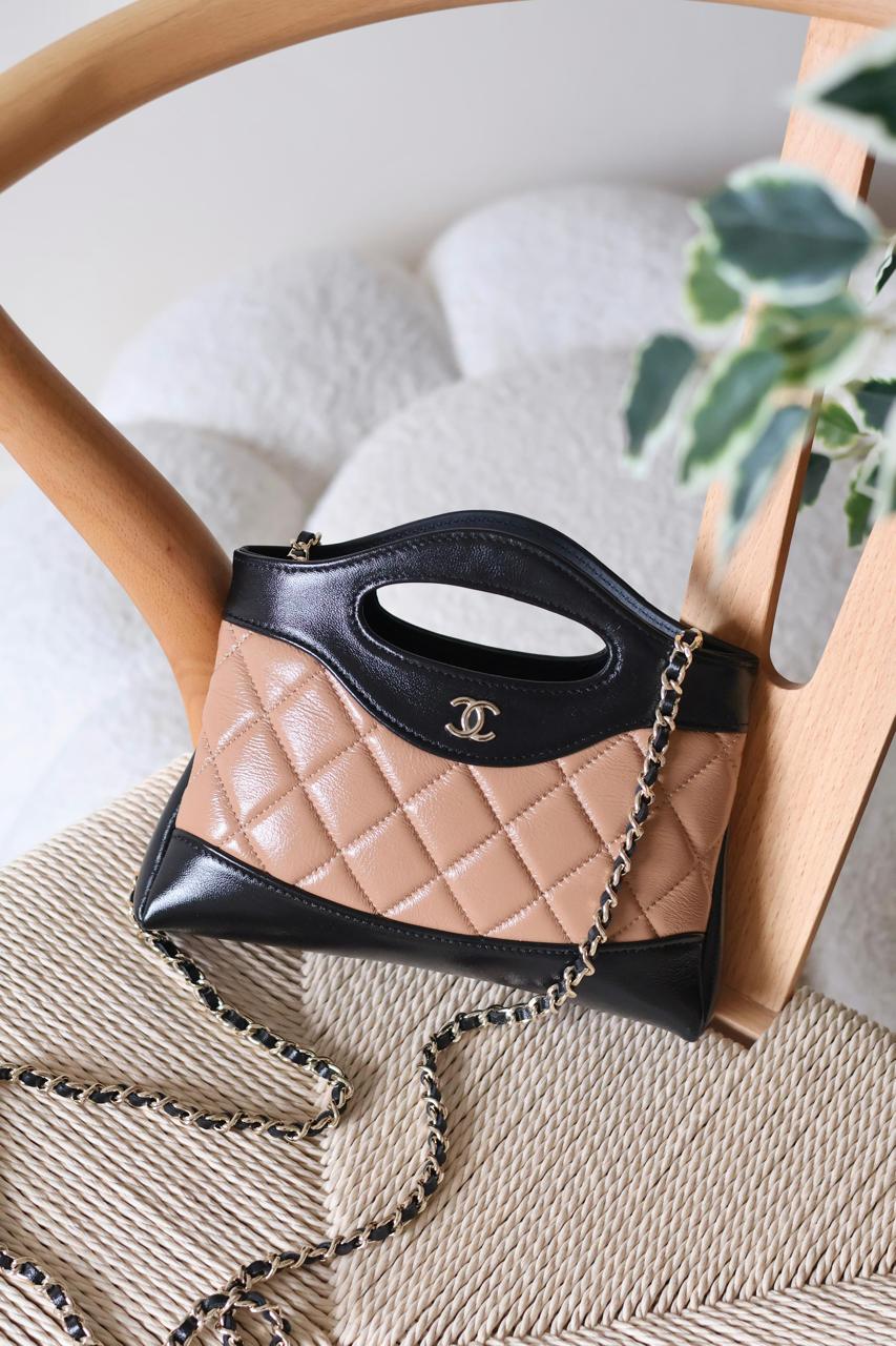 Ladies Chanel bags Lilly Onlines