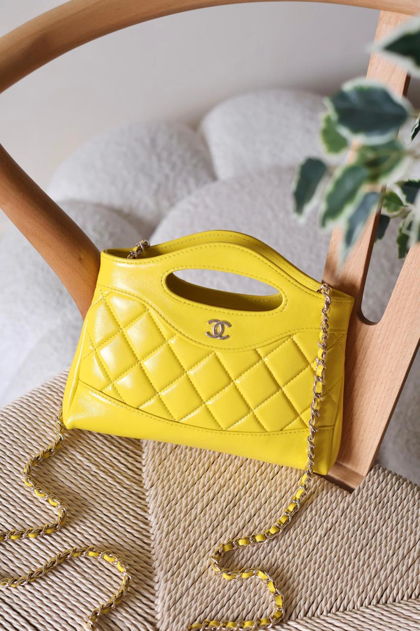 Ladies Chanel bags Lilly Onlines