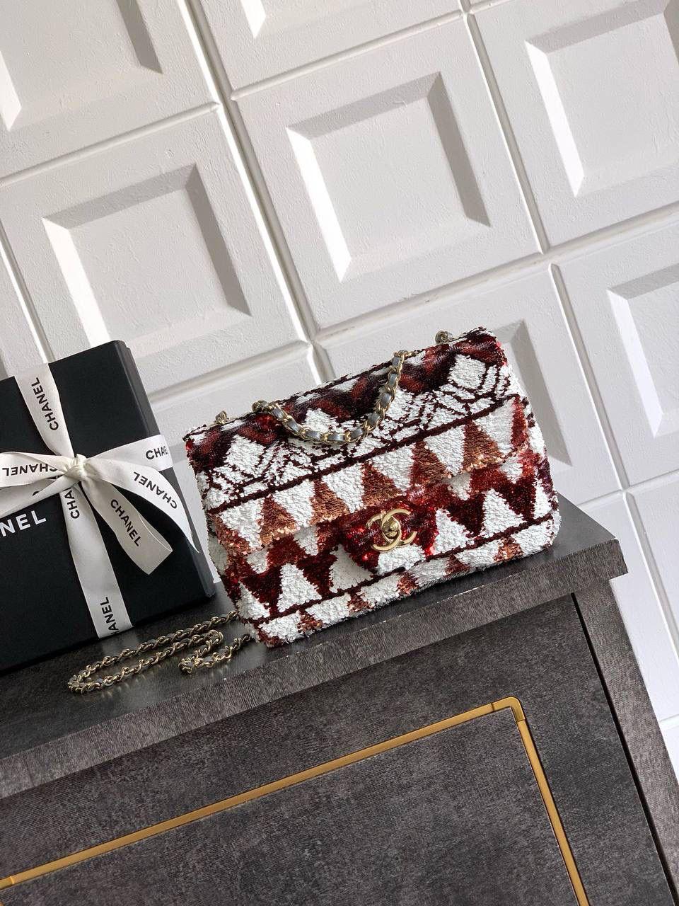 Ladies Chanel bags Lilly Onlines