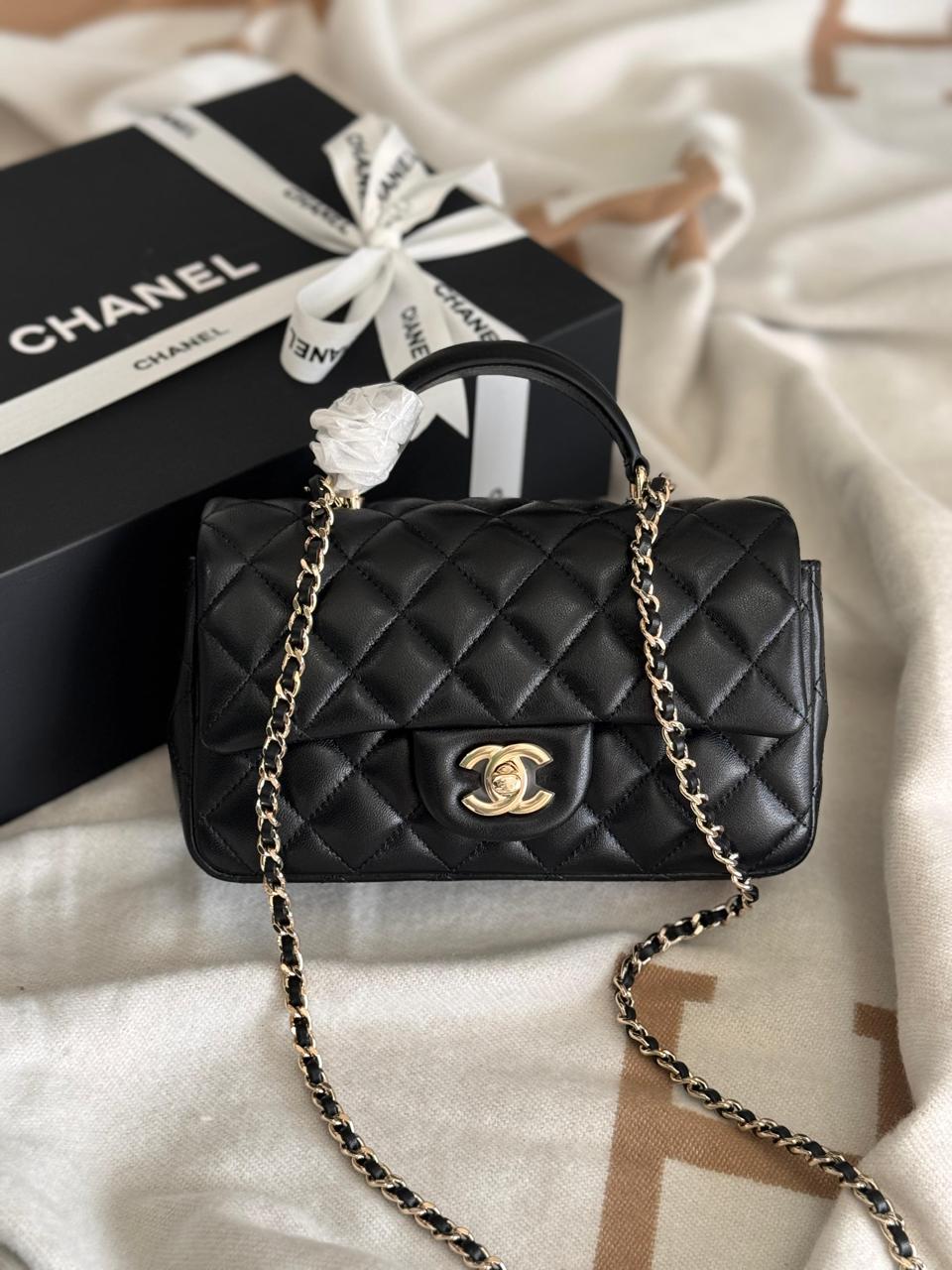 Ladies Chanel bags Lilly Onlines