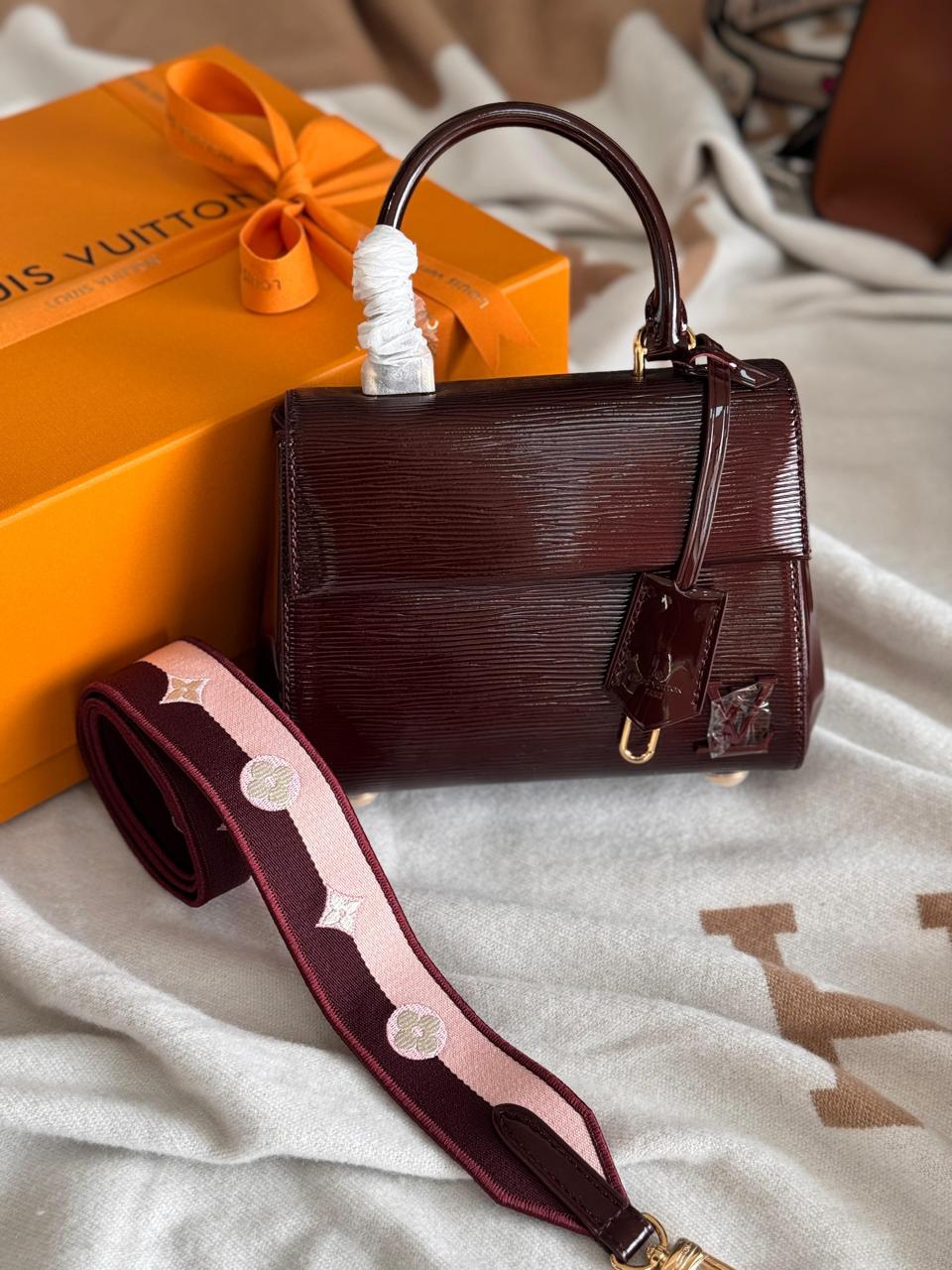 Ladies Lv bags Lilly Onlines