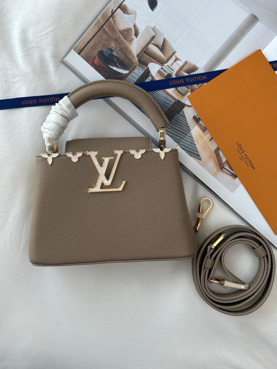 Ladies Lv bags Lilly Onlines