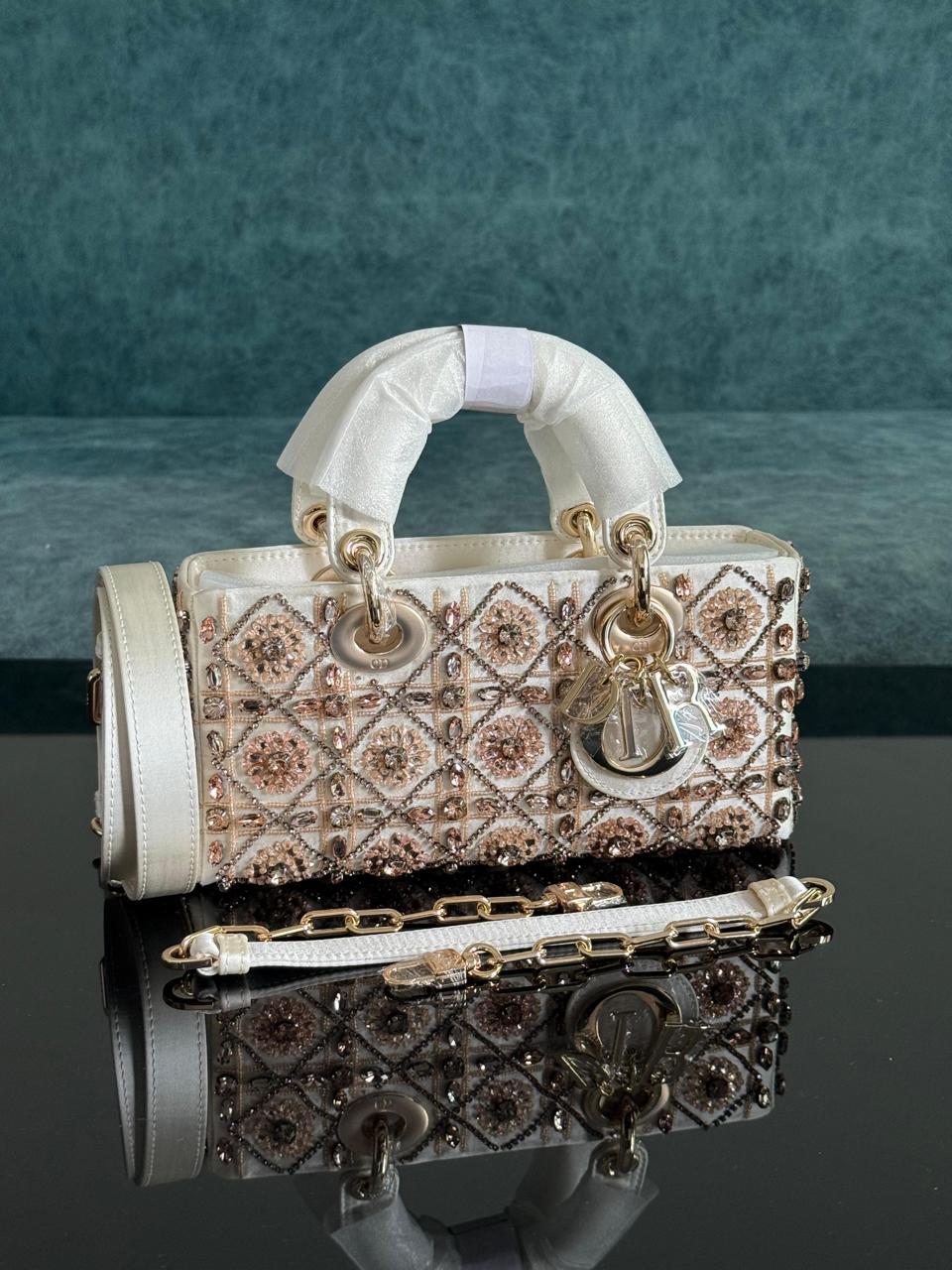 Ladies Dior bags Lilly Onlines