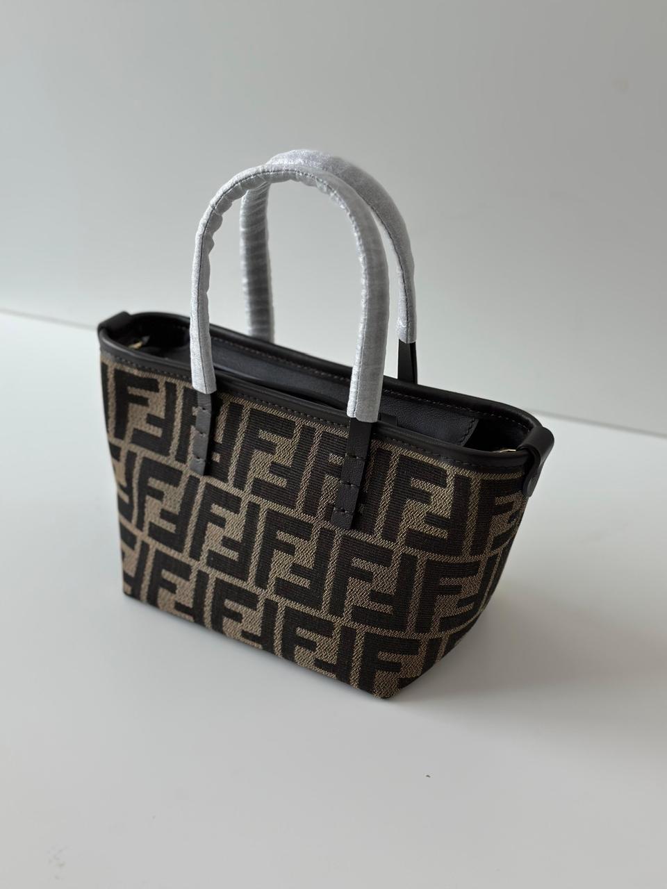 Ladies Fendi bags Lilly Onlines