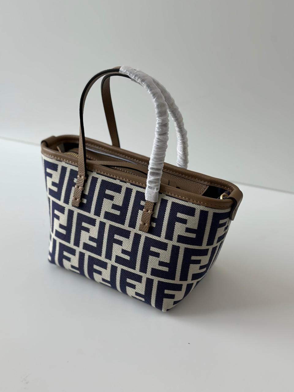 Ladies Fendi bags Lilly Onlines