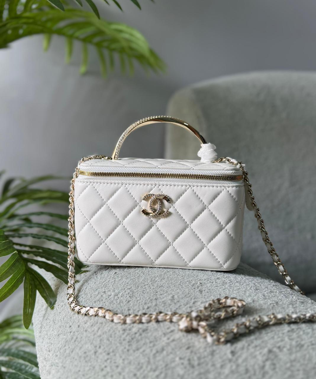 Ladies Chanel bags Lilly Onlines