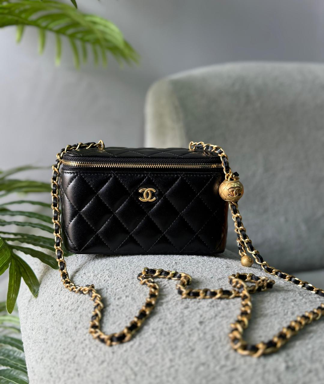 Ladies Chanel bags Lilly Onlines