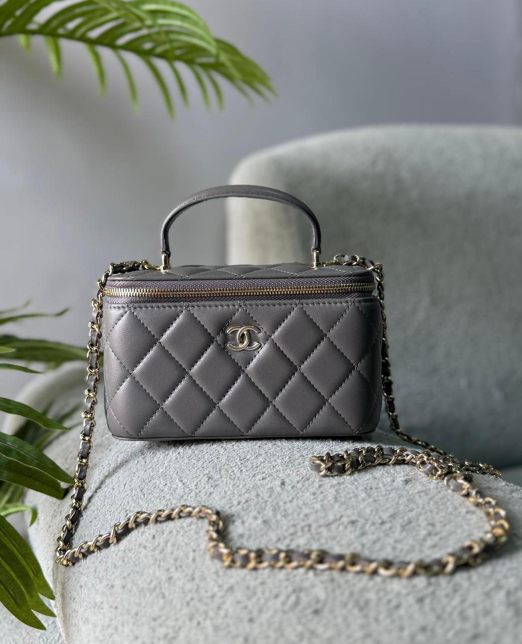 Ladies Chanel bags Lilly Onlines