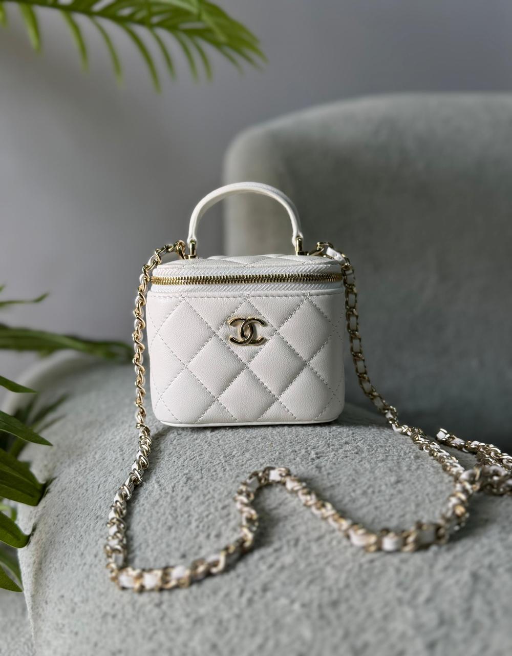 Ladies Chanel bags Lilly Onlines
