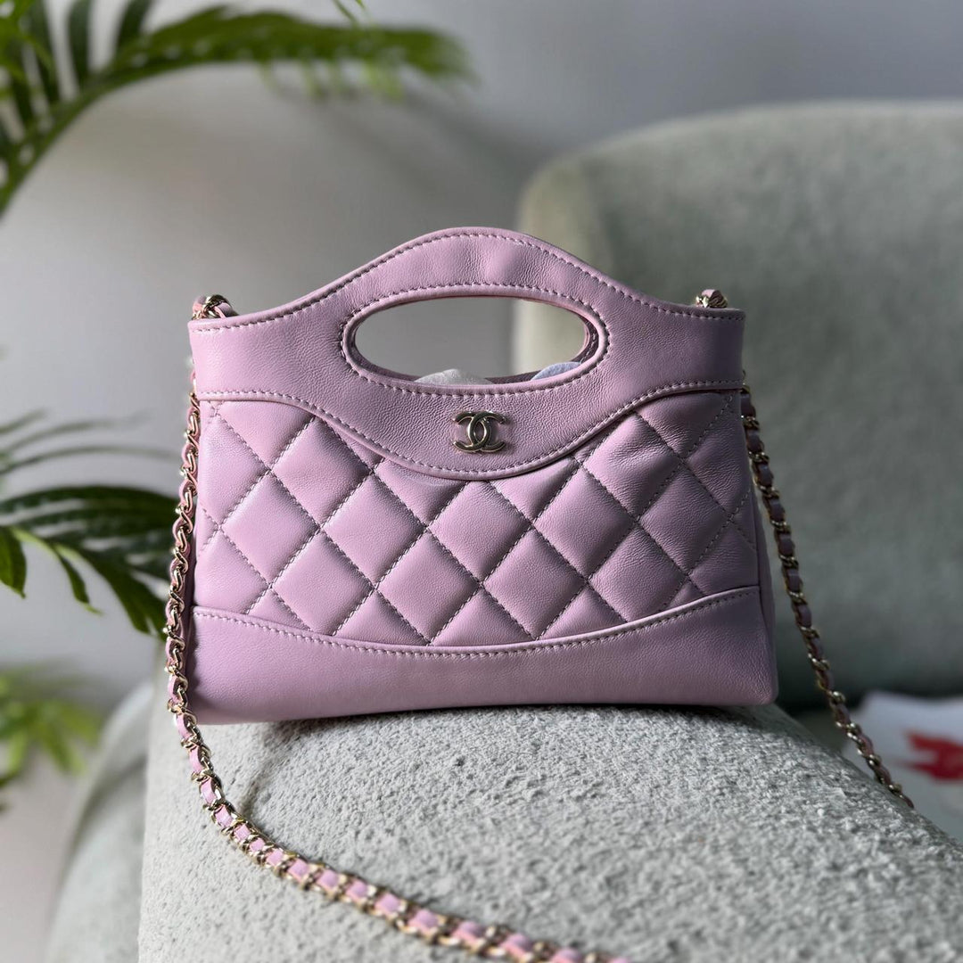 Ladies Chanel bags Lilly Onlines