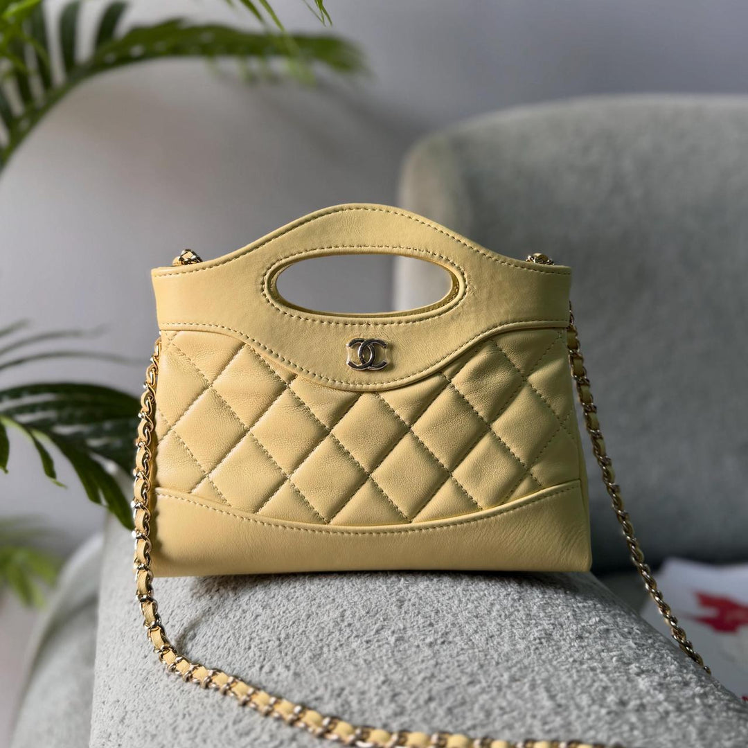 Ladies Chanel bags Lilly Onlines
