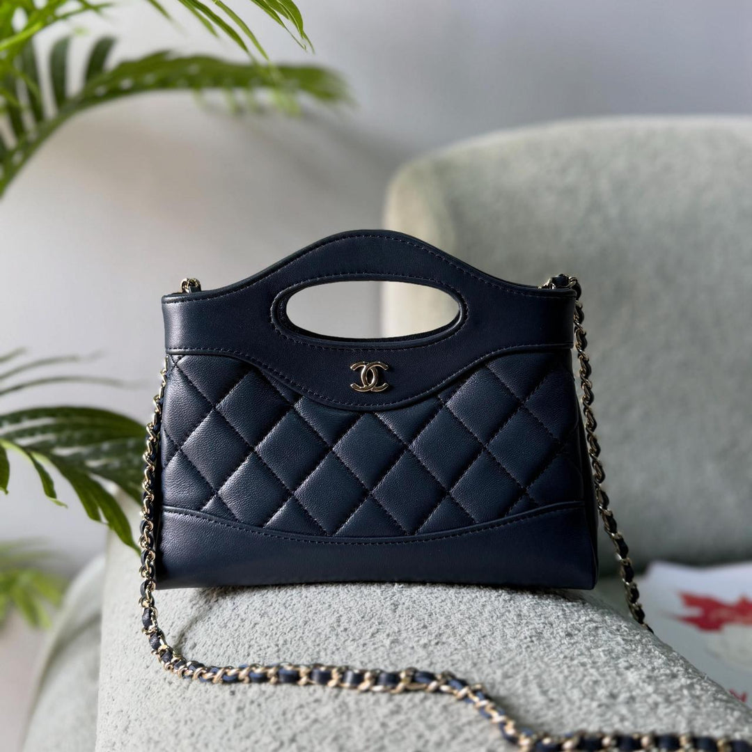 Ladies Chanel bags Lilly Onlines