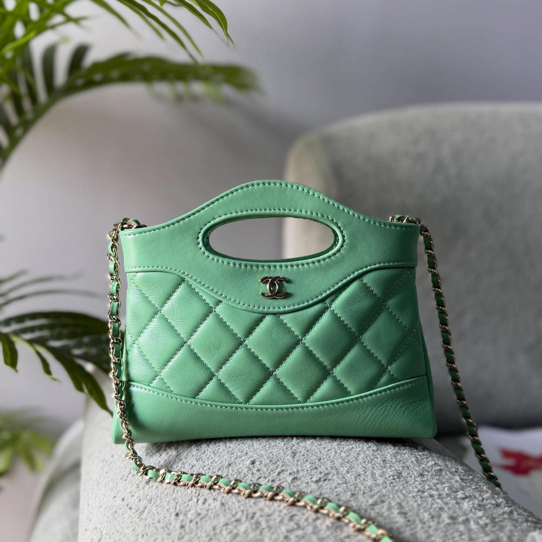 Ladies Chanel bags Lilly Onlines