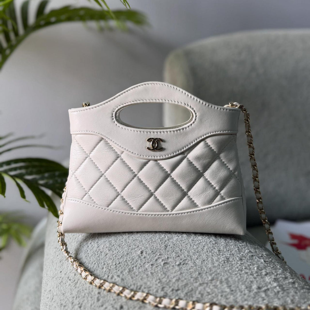 Ladies Chanel bags Lilly Onlines