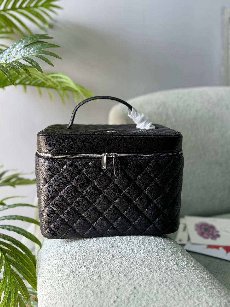 Ladies Chanel bags Lilly Onlines