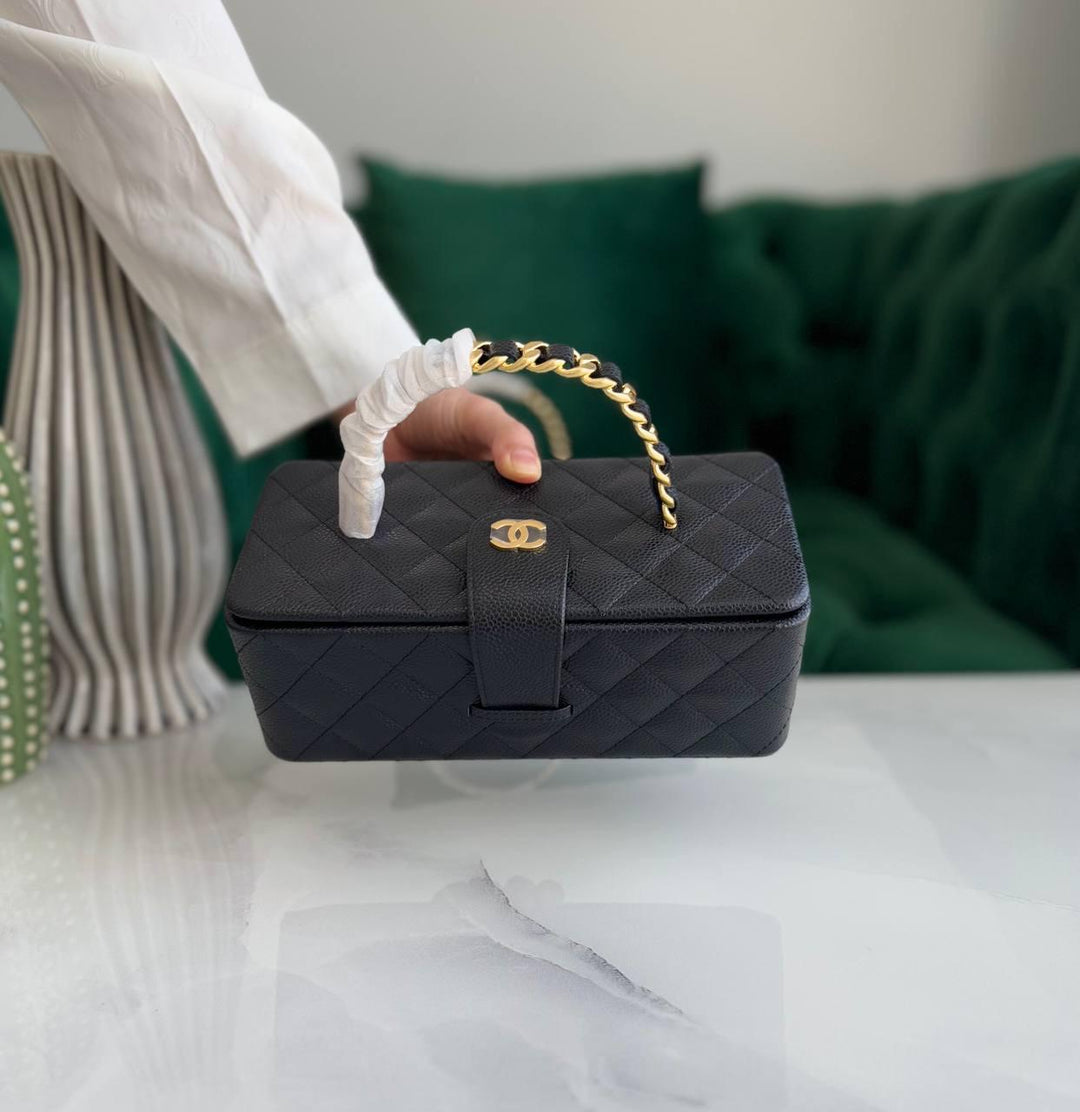 Ladies Chanel bags Lilly Onlines