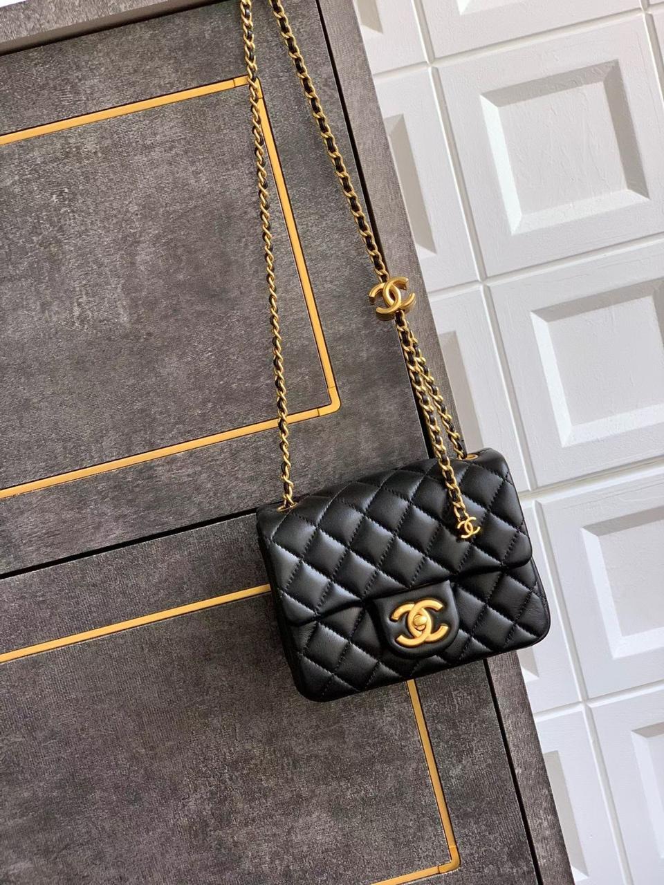 Ladies Chanel bags Lilly Onlines