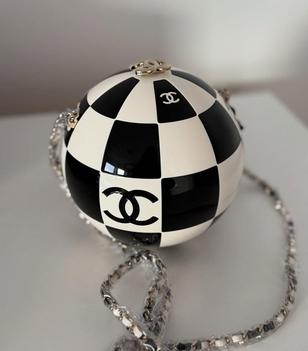 Ladies Chanel bags Lilly Onlines