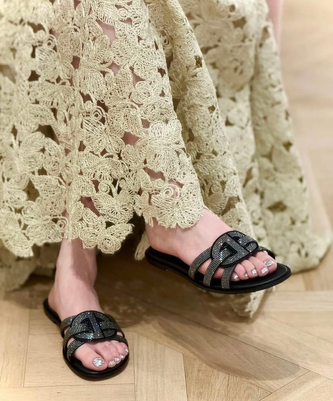 Ladies flats Lilly Onlines