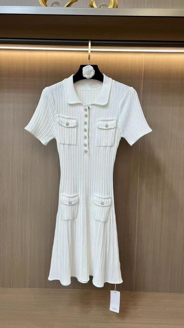 Title dresses Lilly Onlines