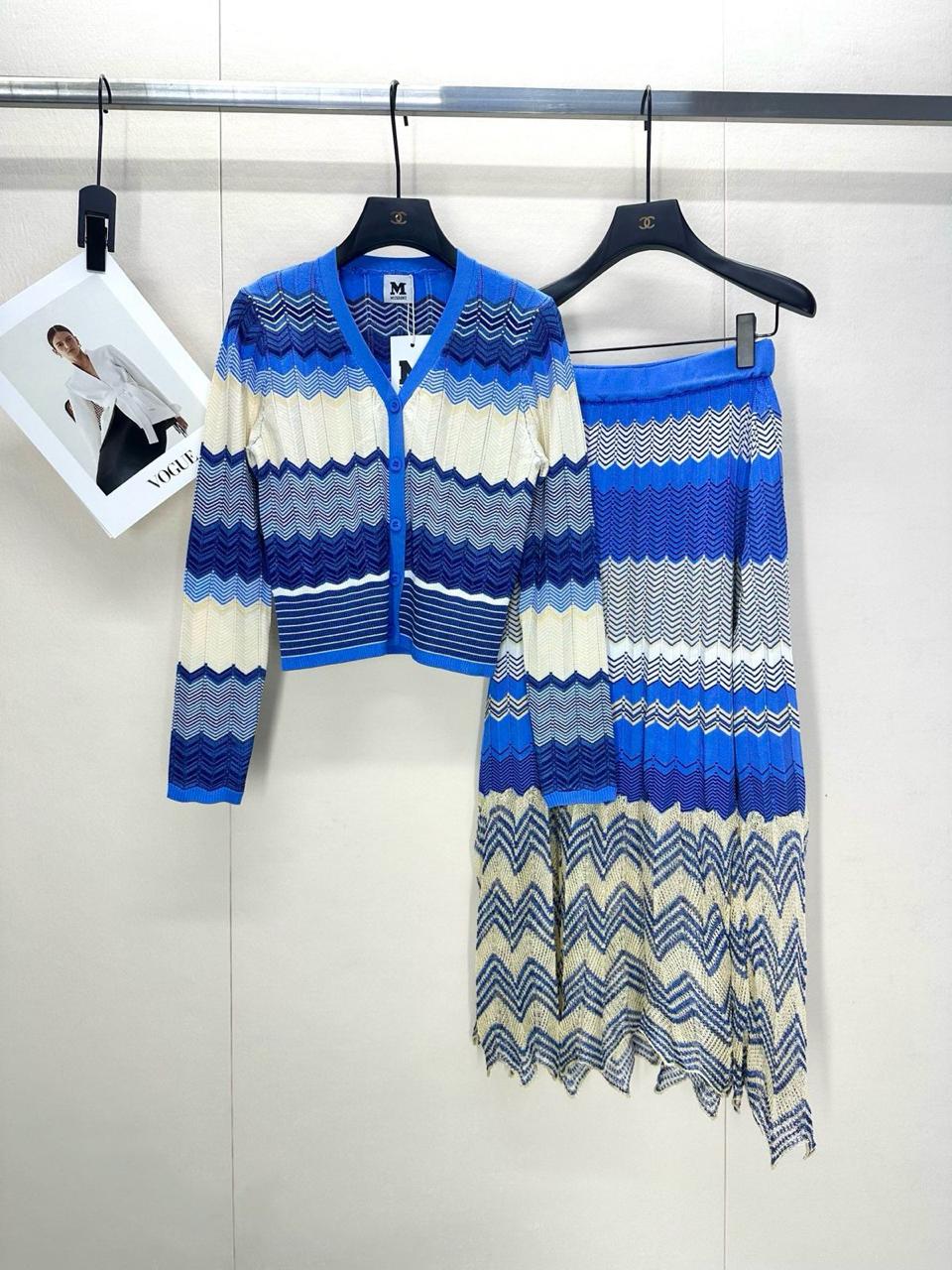 Title dresses Lilly Onlines