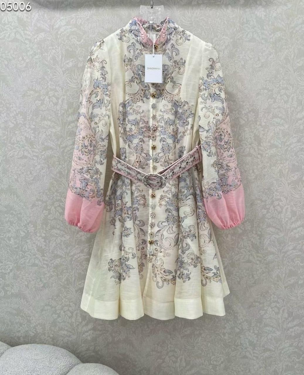 Title dresses Lilly Onlines