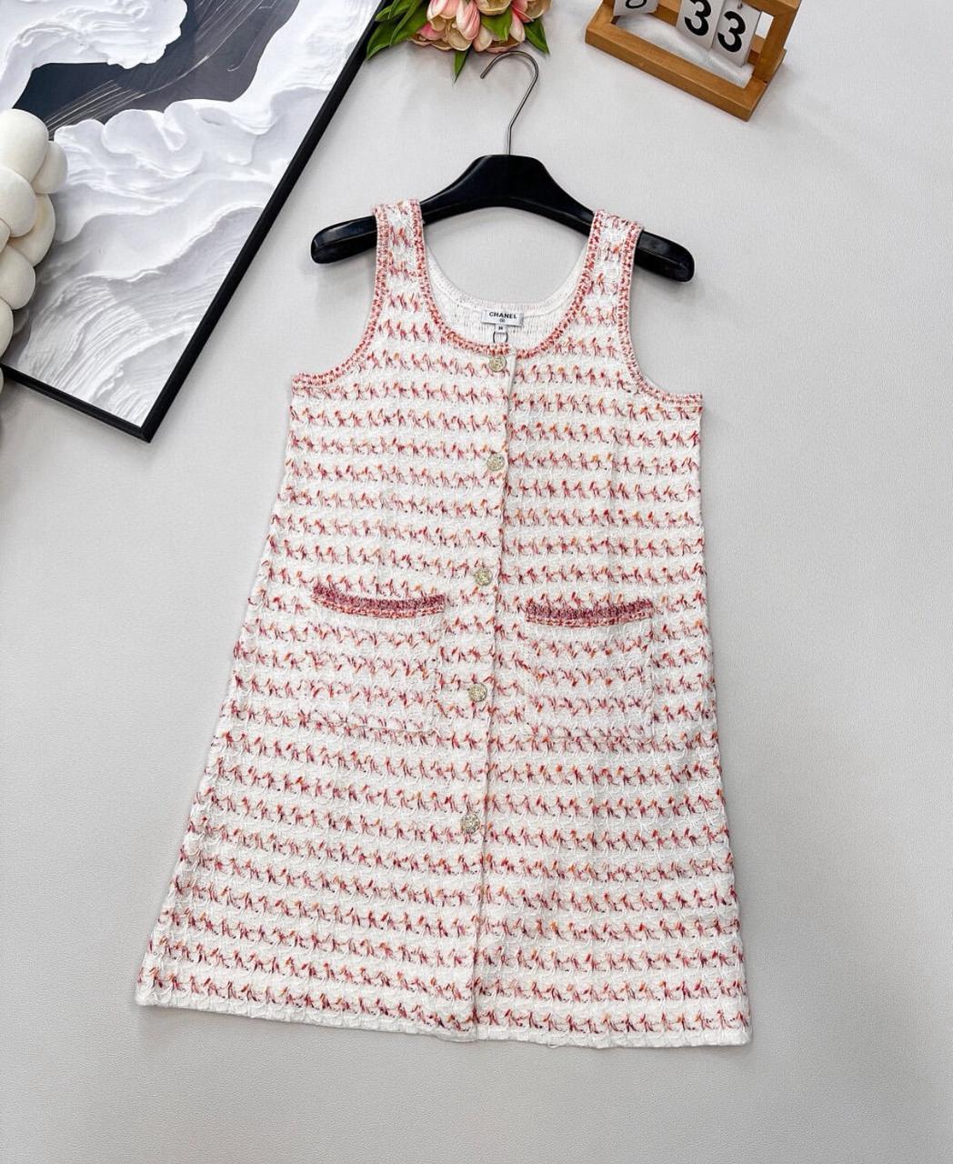 Title dresses Lilly Onlines