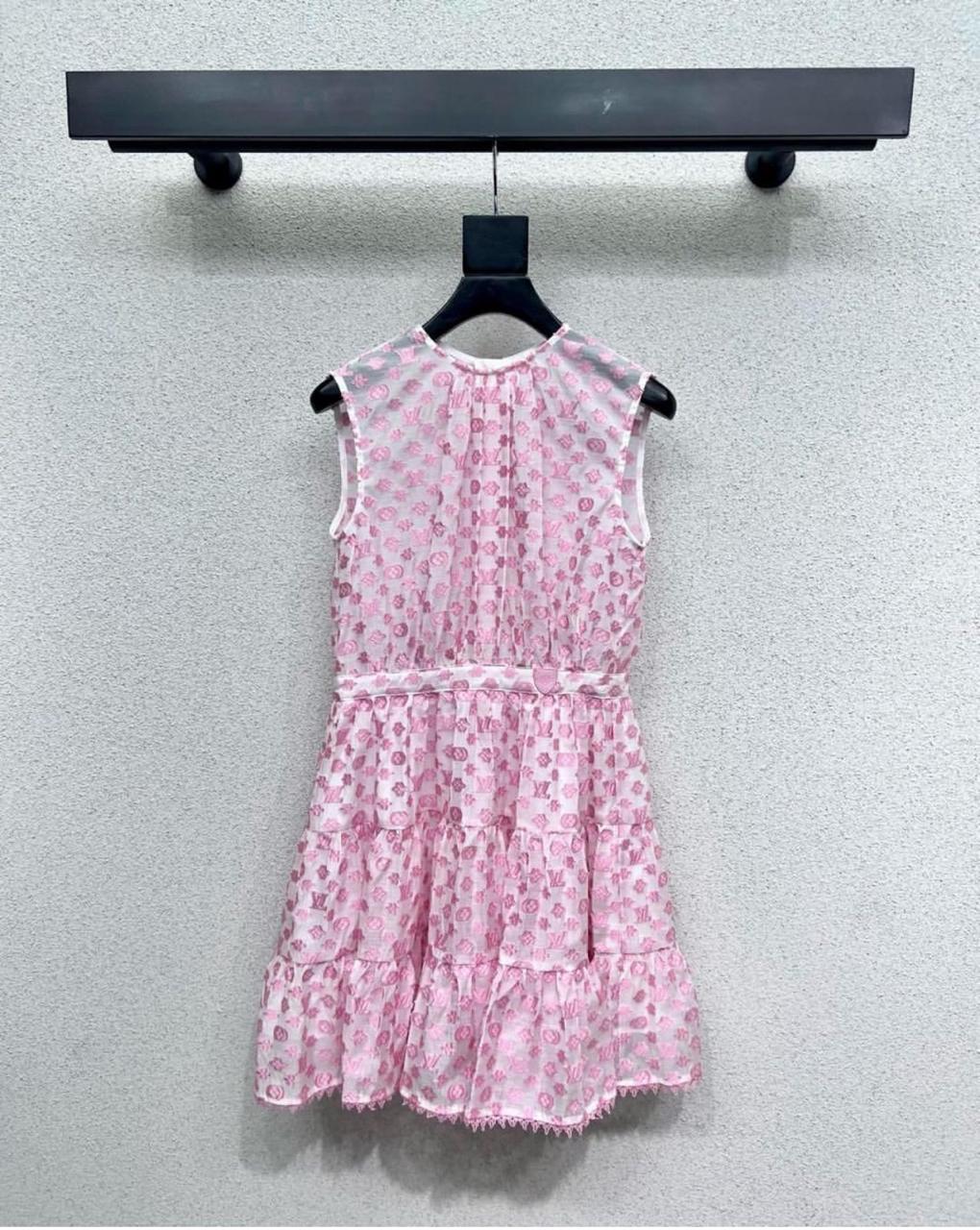 Title dresses Lilly Onlines