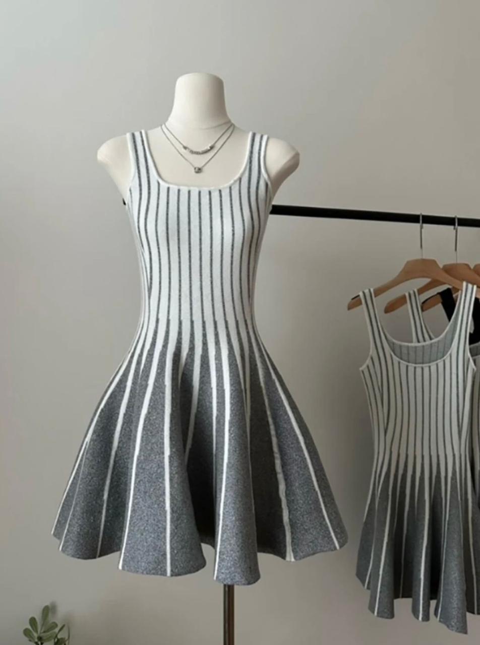 Title dresses Lilly Onlines