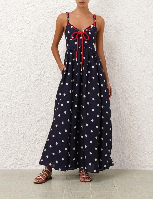 Title dresses Lilly Onlines