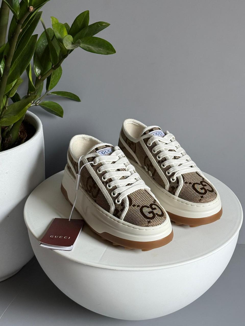 Ladies sneakers Lilly Onlines