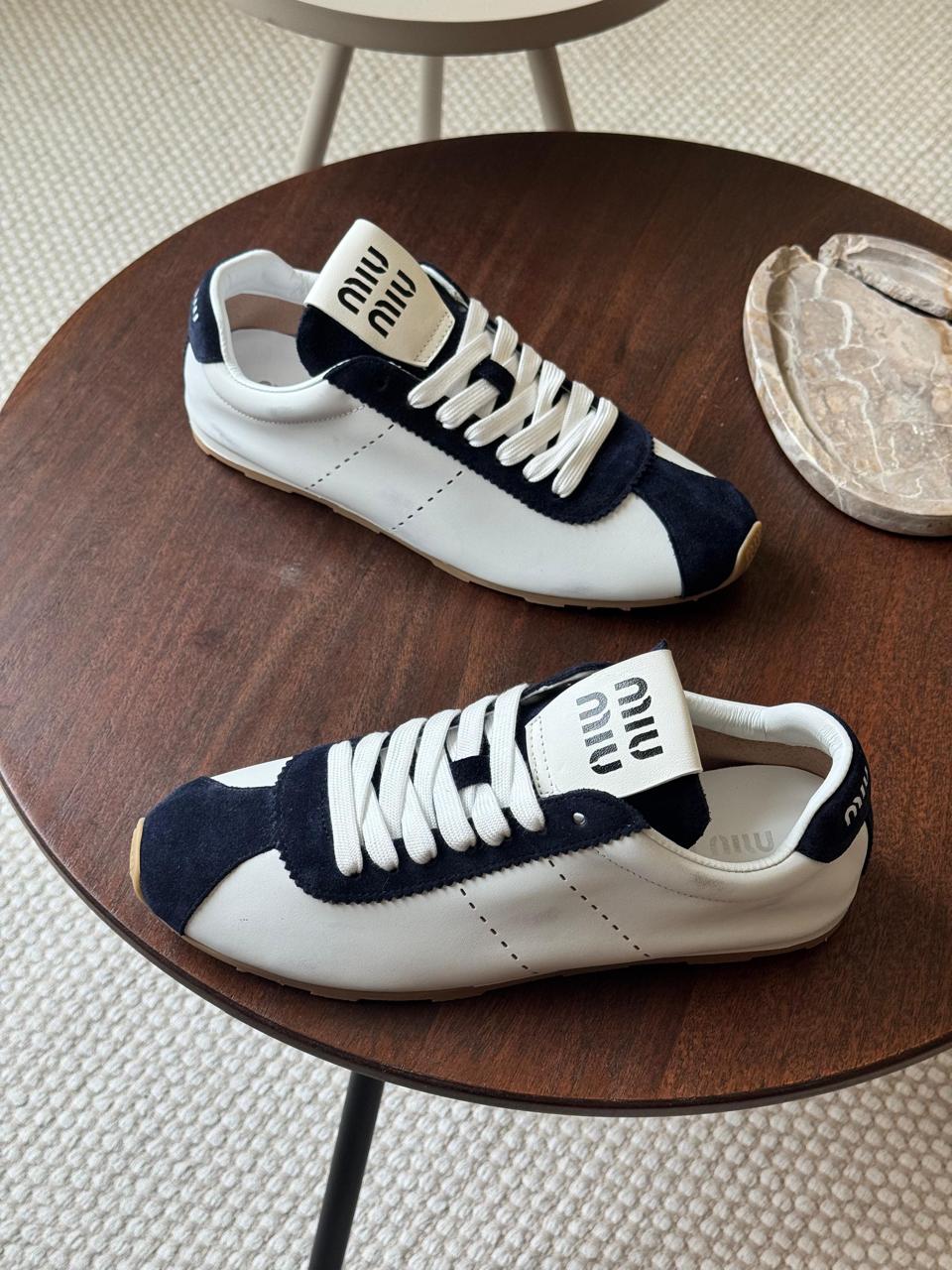 Ladies sneakers Lilly Onlines