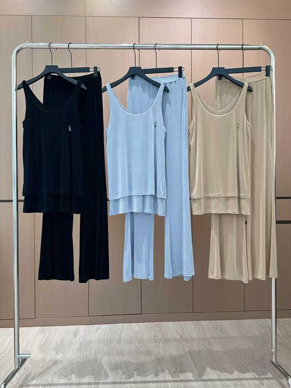 Title dresses Lilly Onlines
