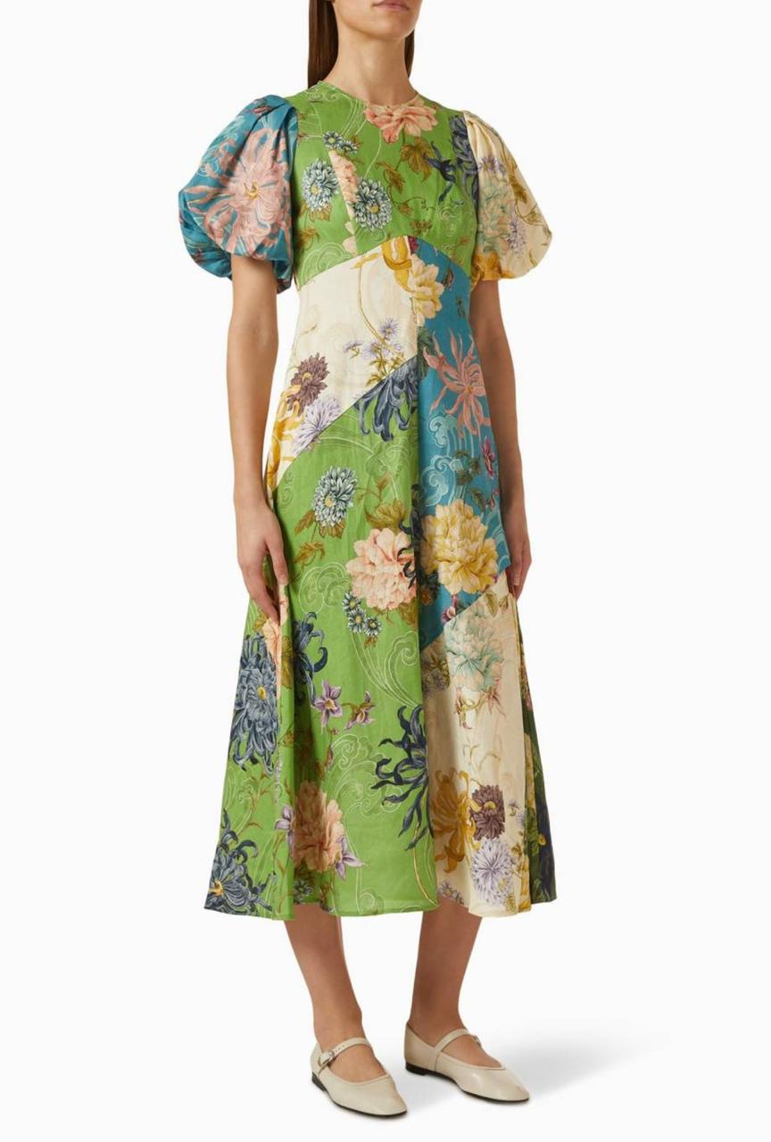 Title dresses Lilly Onlines