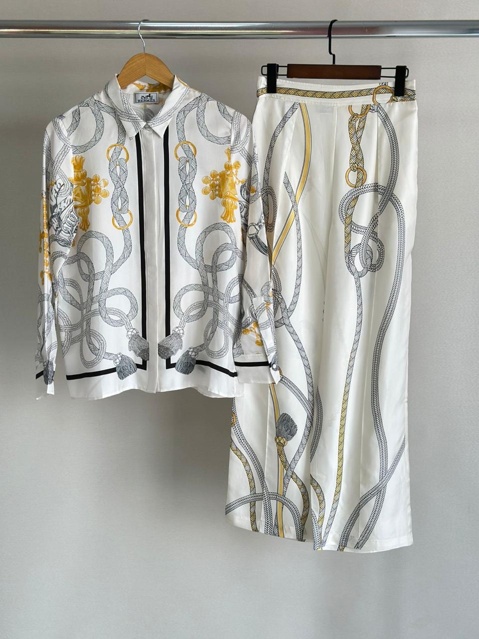 Title dresses Lilly Onlines