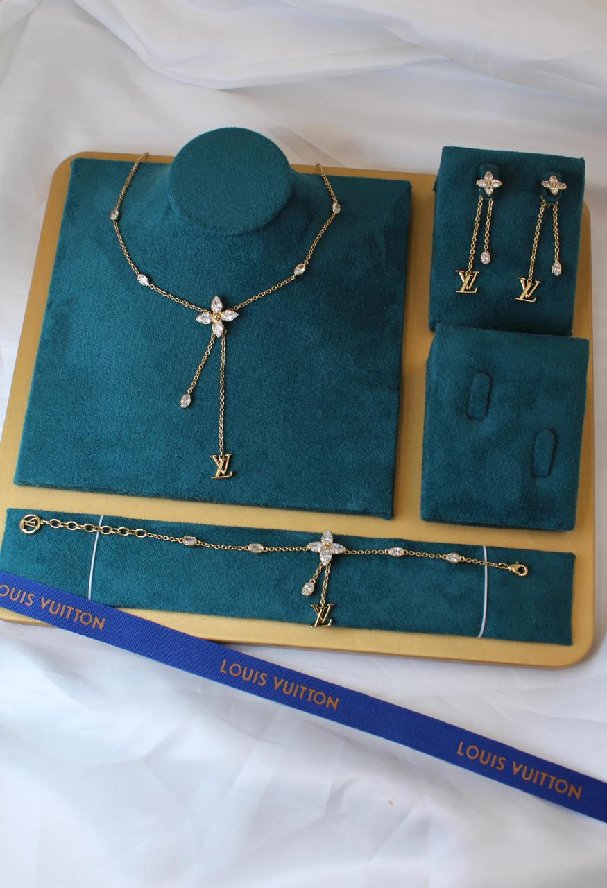 Ladies jewelry full set Lilly Onlines