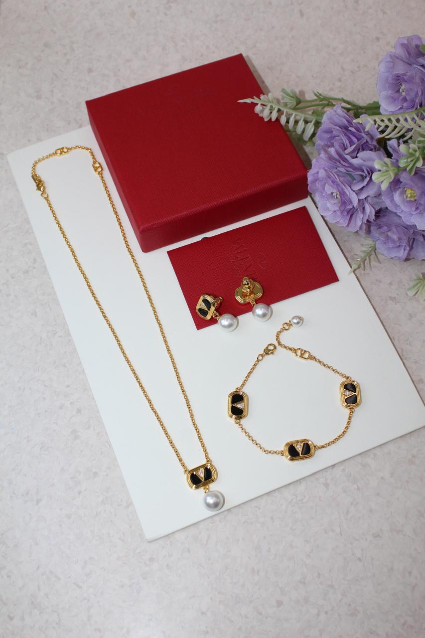 Ladies jewelry full set Lilly Onlines