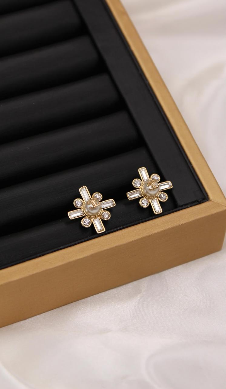 Ladies rings & earrings Lilly Onlines