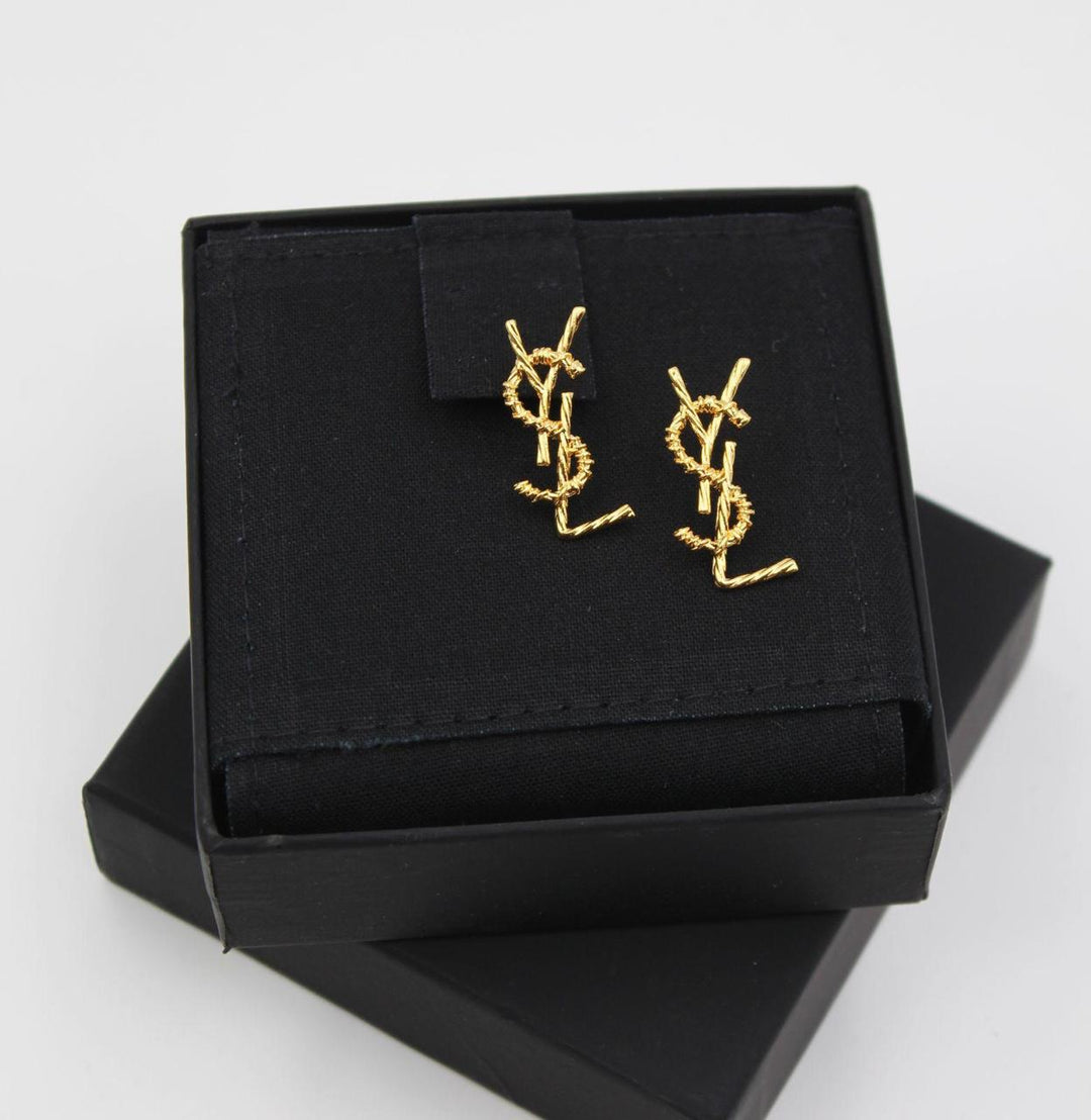 Ladies rings & earrings Lilly Onlines