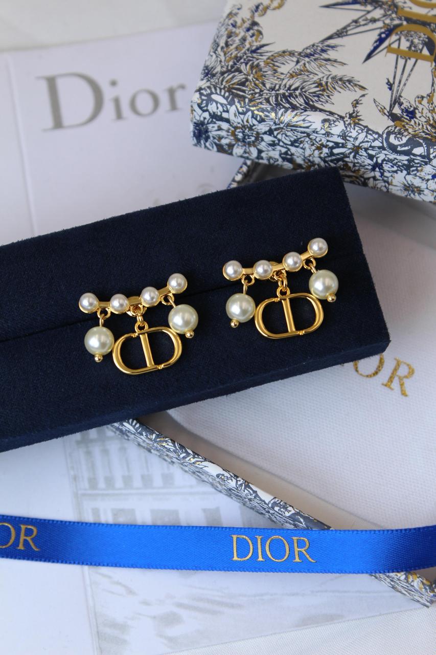 Ladies rings & earrings Lilly Onlines