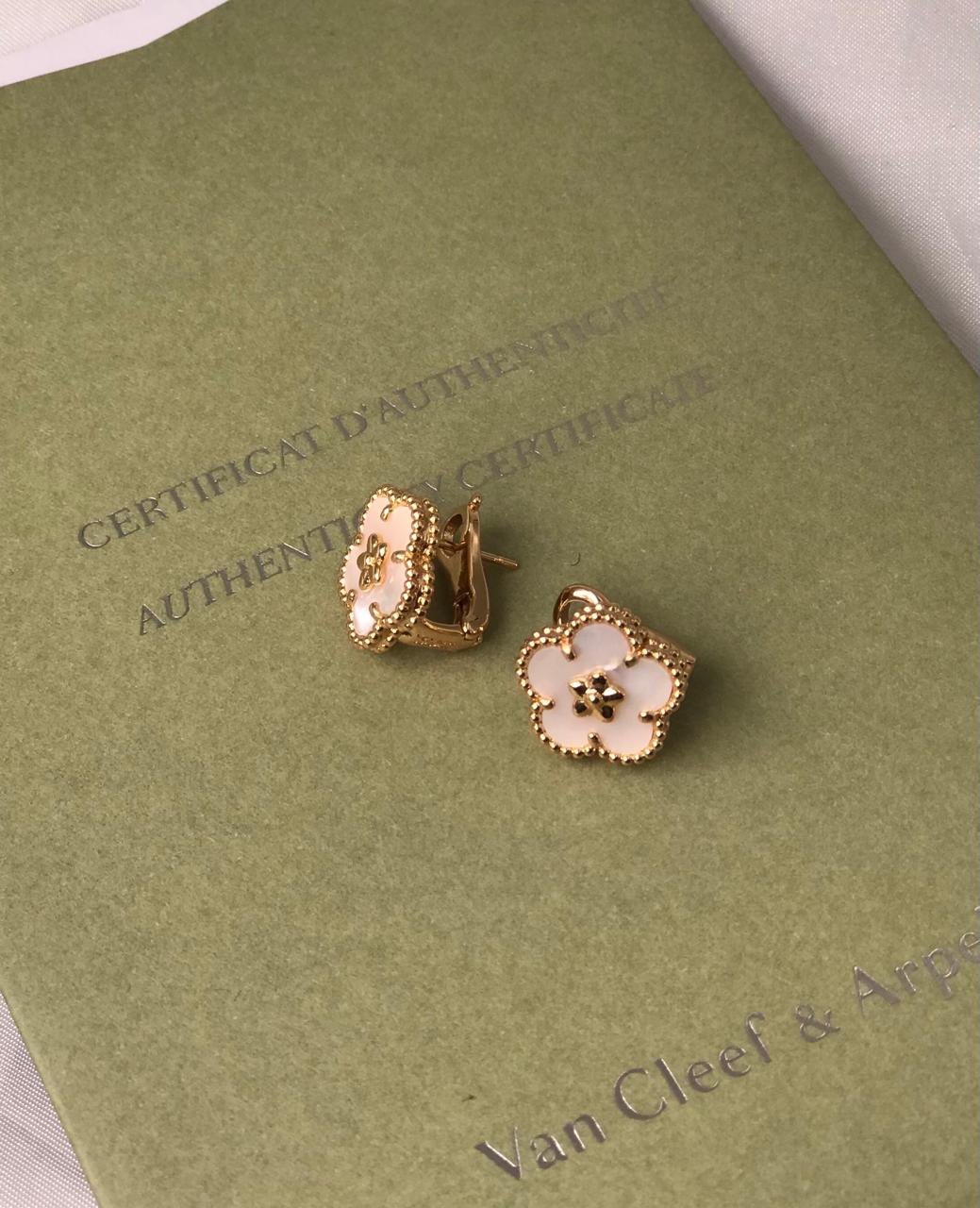 Ladies rings & earrings Lilly Onlines