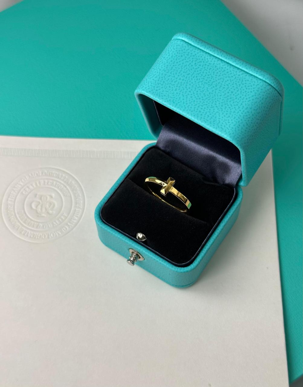 Ladies rings & earrings Lilly Onlines