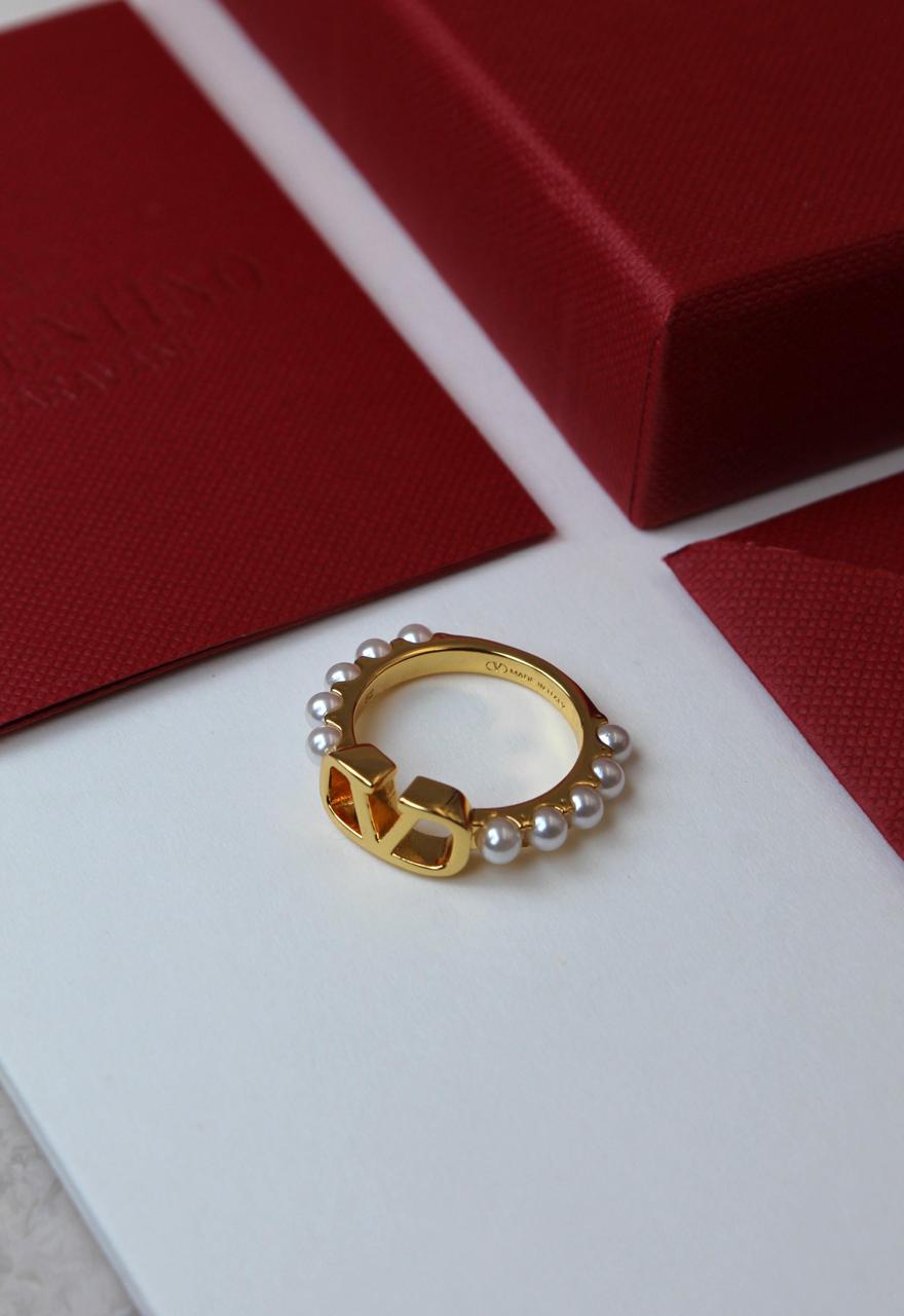 Ladies rings & earrings Lilly Onlines