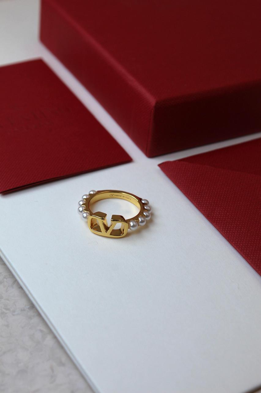 Ladies rings & earrings Lilly Onlines
