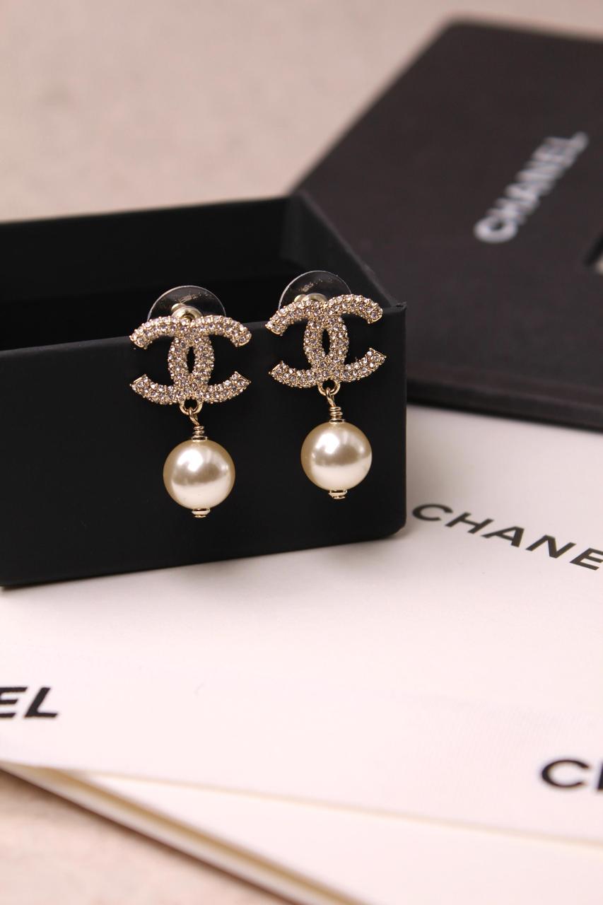 Ladies rings & earrings Lilly Onlines