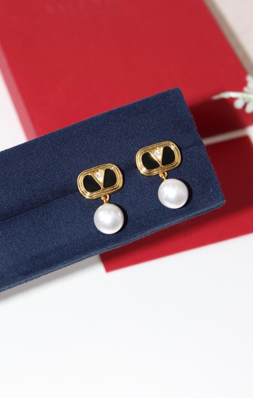 Ladies rings & earrings Lilly Onlines