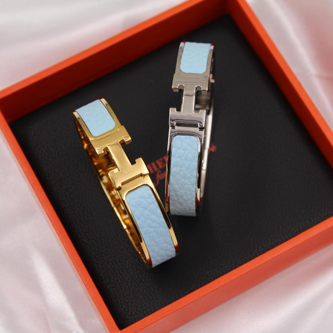 Ladies bracelets & brooches Lilly Onlines