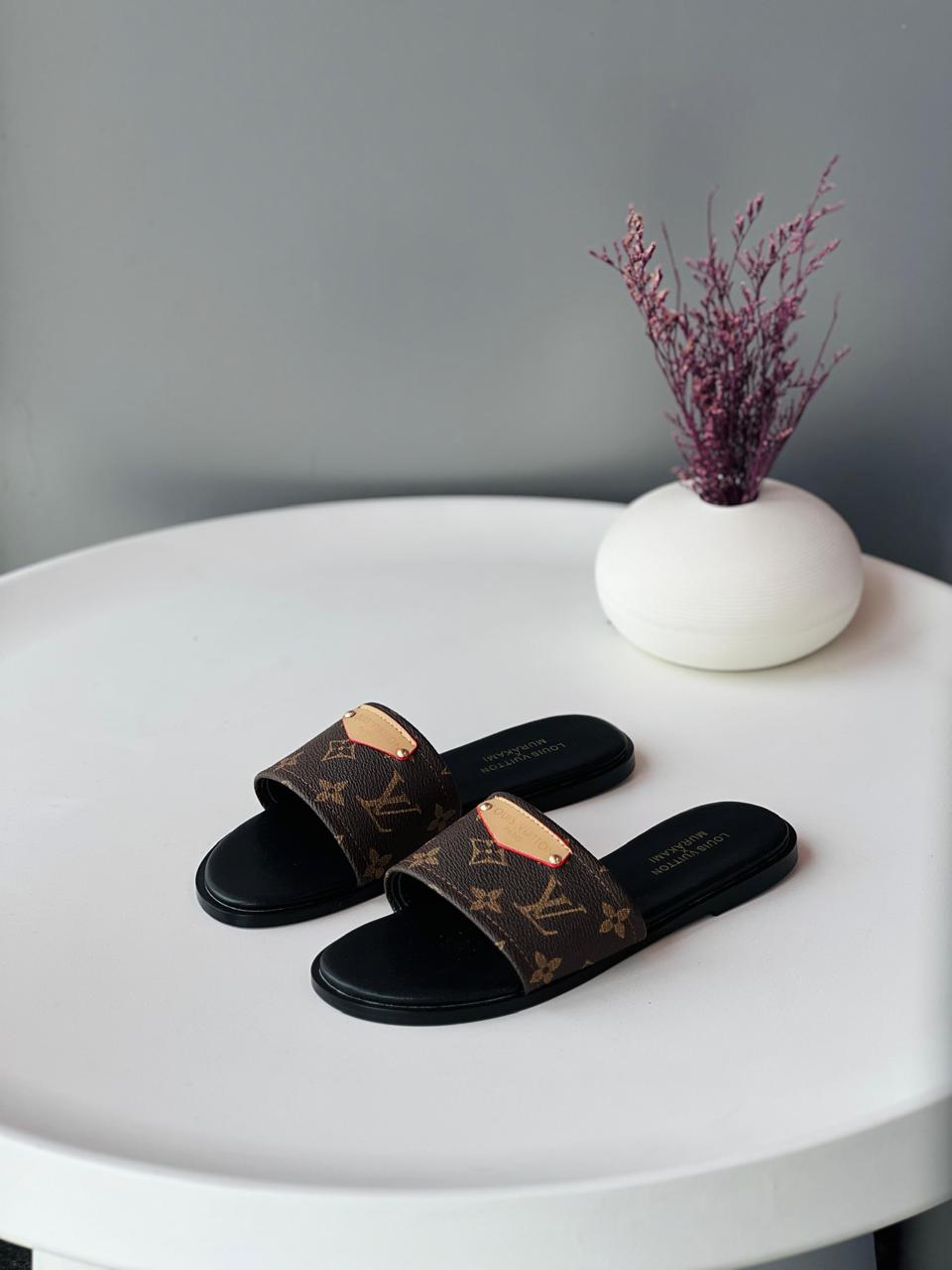 ladies flats Lilly Onlines